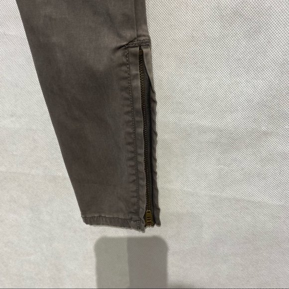 Massimo Mid-Rise Denim Jeggings w/Bottom Zippers - Picture 4 of 9